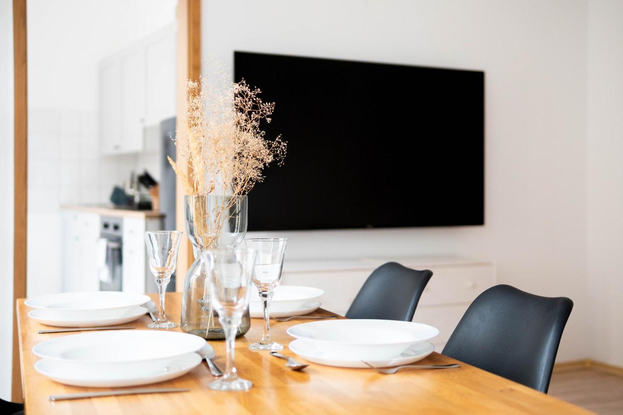 Grosse 3 Zimmer Wohnung Mit Netflix In Zentraler Lage แอร์ฟวร์ท ภายนอก รูปภาพ