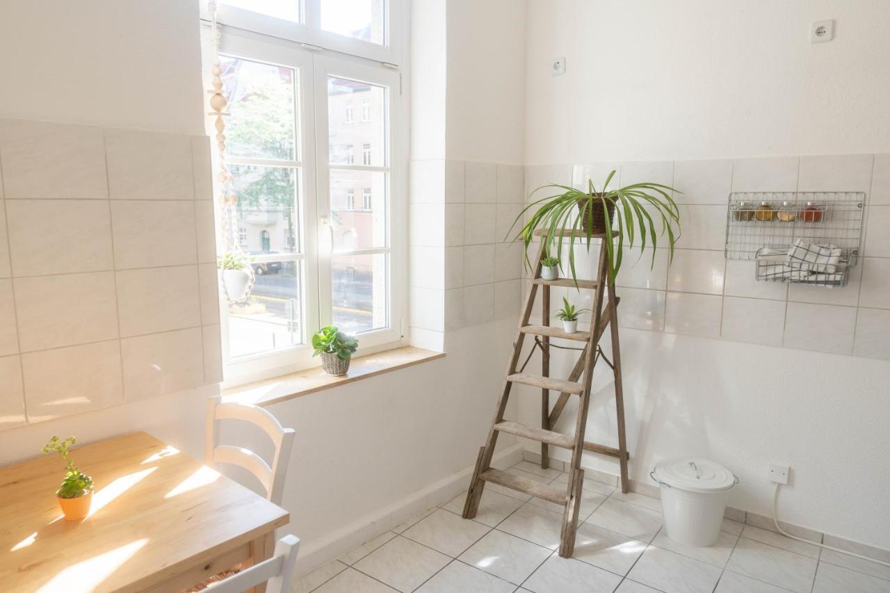 Grosse 3 Zimmer Wohnung Mit Netflix In Zentraler Lage แอร์ฟวร์ท ภายนอก รูปภาพ