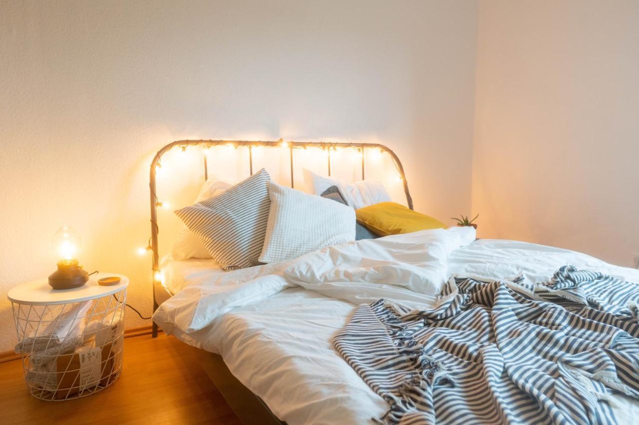 Grosse 3 Zimmer Wohnung Mit Netflix In Zentraler Lage แอร์ฟวร์ท ภายนอก รูปภาพ