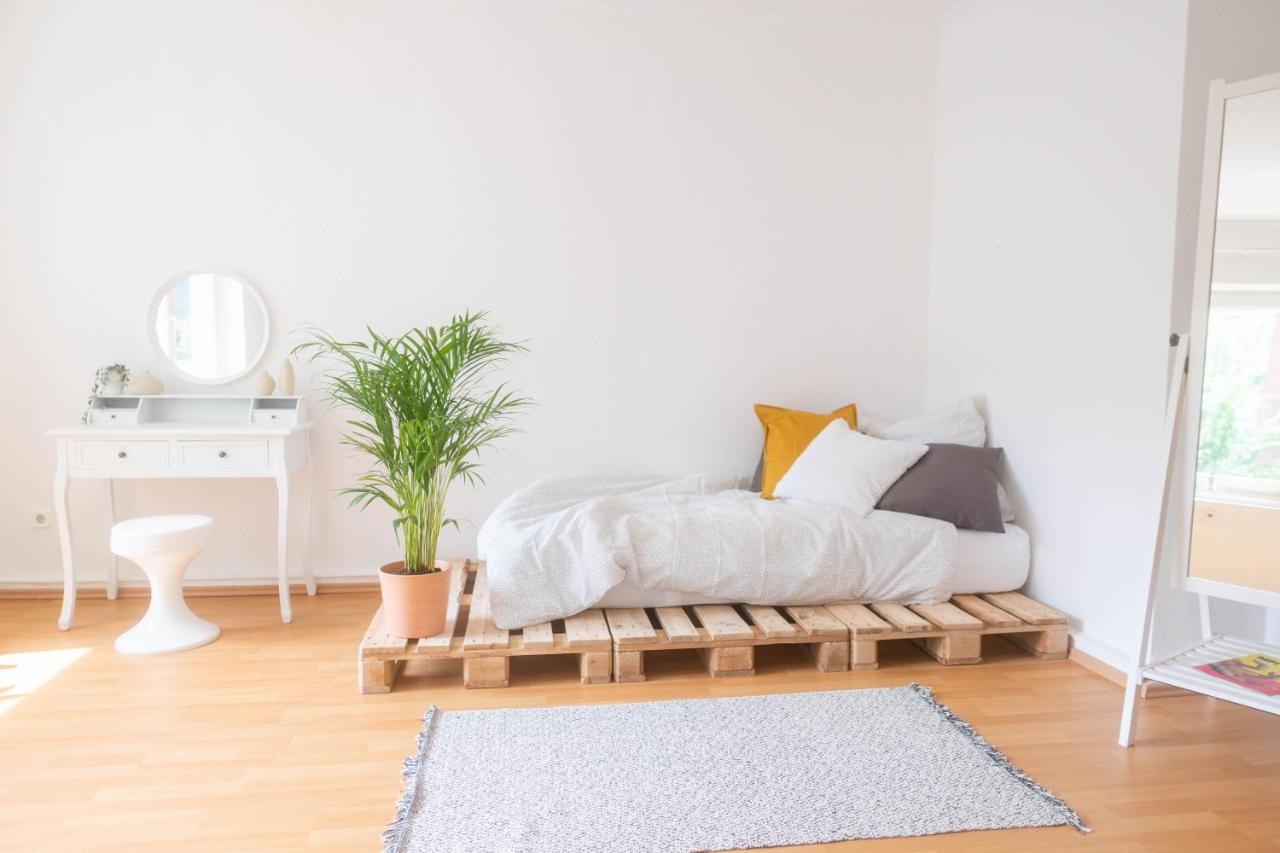 Grosse 3 Zimmer Wohnung Mit Netflix In Zentraler Lage แอร์ฟวร์ท ภายนอก รูปภาพ